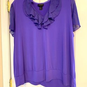 Purple lane Bryant size 26/28 blouse $19